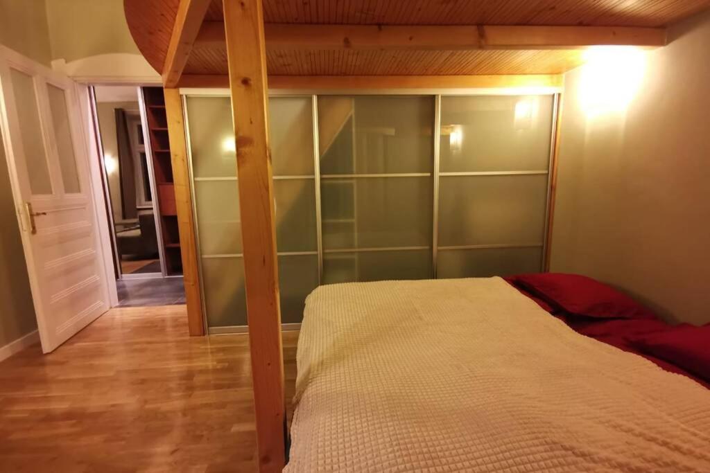 Bright&Comfy Apt -Few Min To Main Square Krakow Bagian luar foto